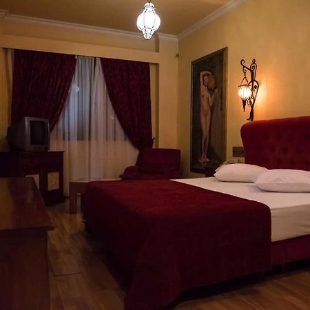 Alfa Hotel Piraeus Luaran gambar